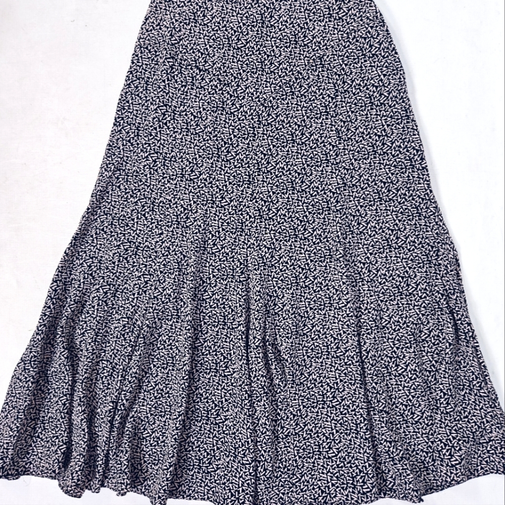 Geo Print Midi Skirt - Picture 5 of 8
